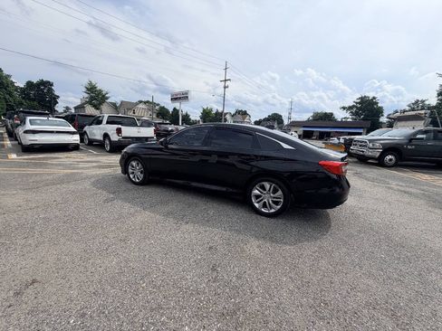 Used 2018 Honda Accord LX image 33