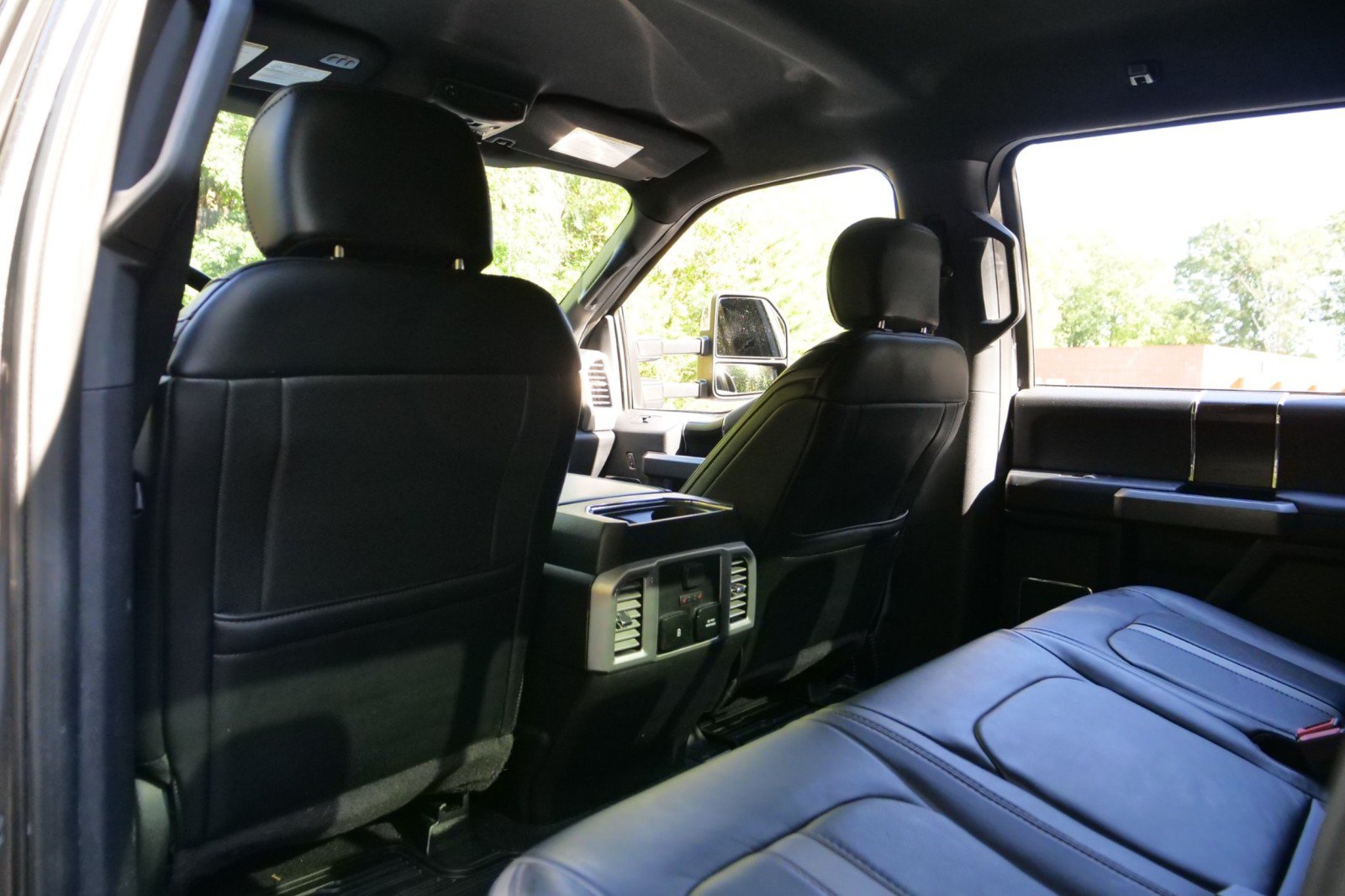 Used 2019 Ford F350 Platinum AWD/4WD image 34