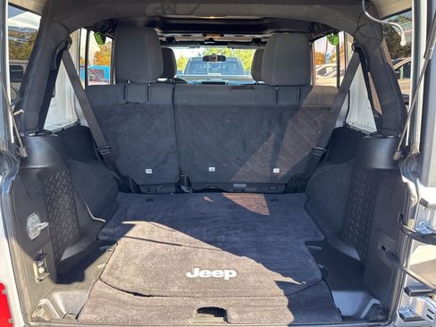 Used 2011 Jeep Wrangler Unlimited Sport image 8