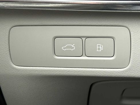 New 2026 Volvo XC90 T8 Ultra image 36