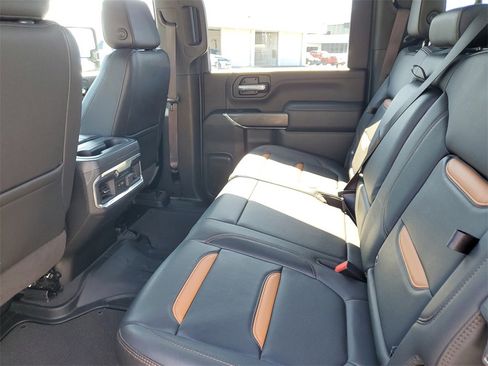 Certified 2022 GMC Sierra 2500 AT4 w/ AT4 Preferred Package image 13