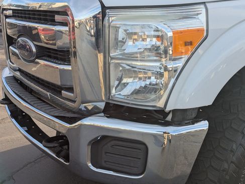 Used 2015 Ford F350 XLT w/ Snow Plow Prep Package image 13