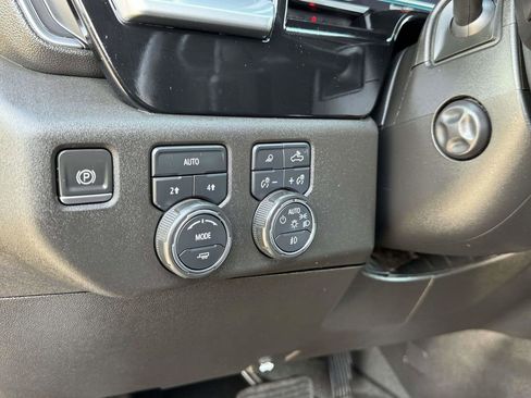 Used 2022 Chevrolet Silverado 1500 LTZ image 10