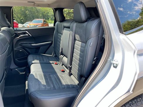 New 2025 Mitsubishi Outlander Trail Edition image 26