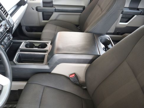 Used 2017 Ford F150 XL w/ Equipment Group 101A Mid image 39