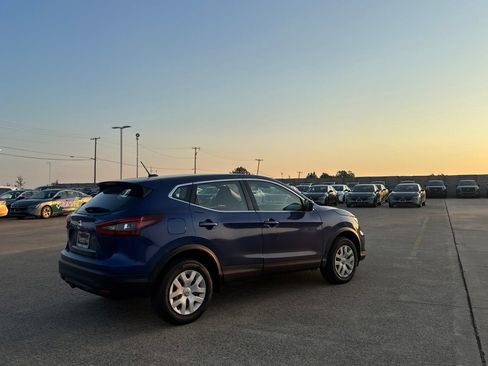 Used 2020 Nissan Rogue Sport S FWD image 27