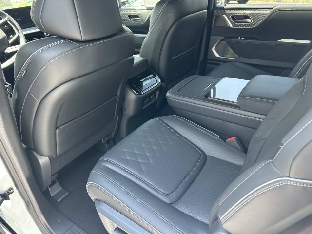 New 2027 INFINITI QX80 Autograph w/ Premium Cargo Package AWD/4WD image 22