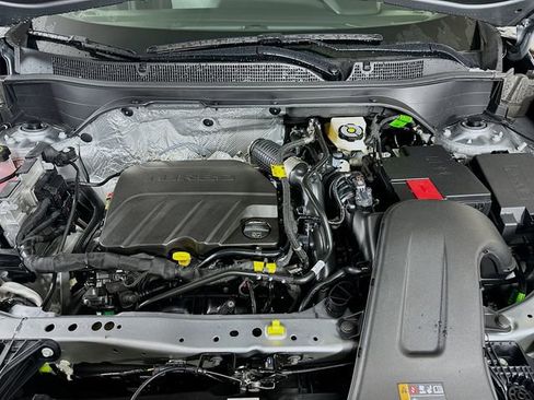 New 2026 Chevrolet Trax RS w/ Driver Confidence Package image 28