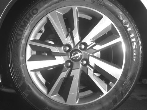 Used 2025 Nissan Versa SV image 11