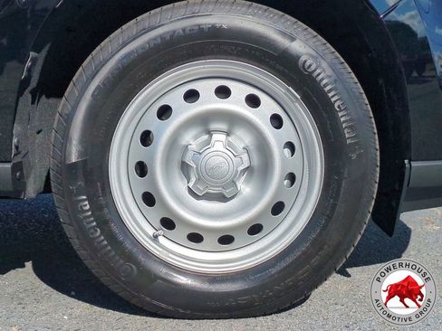 New 2025 Ford Maverick XL image 13