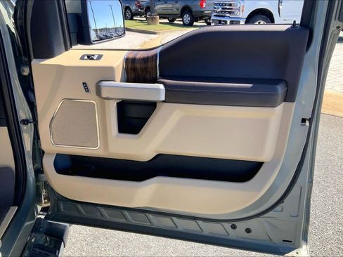 Used 2020 Ford F150 Lariat w/ Trailer Tow Package RWD image 38