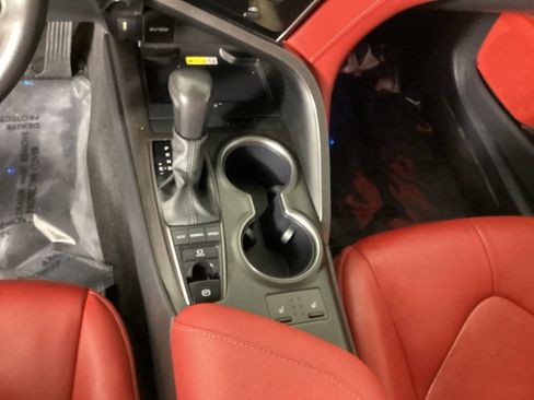 Used 2024 Toyota Camry XSE FWD image 16