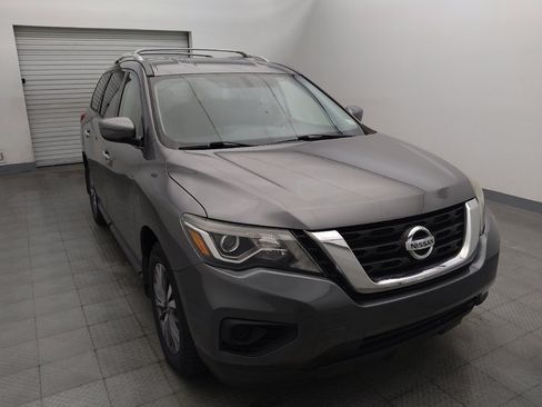 Used 2020 Nissan Pathfinder S FWD image 14