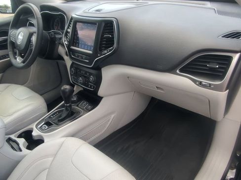 Used 2022 Jeep Cherokee Latitude Lux w/ Sun & Sound Group AWD/4WD image 26