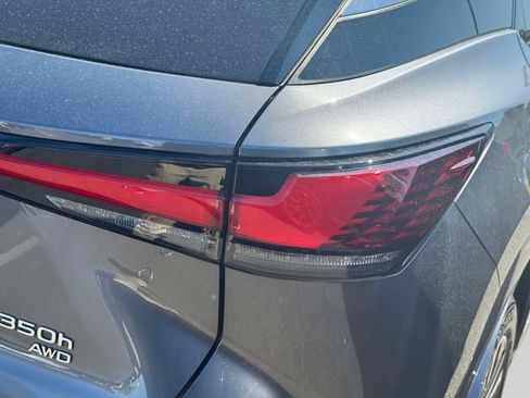 Used 2023 Lexus RX 350h w/ Accessory Package (Z1) AWD/4WD image 13
