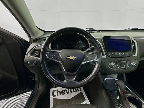 Used 2021 Chevrolet Malibu RS image 11