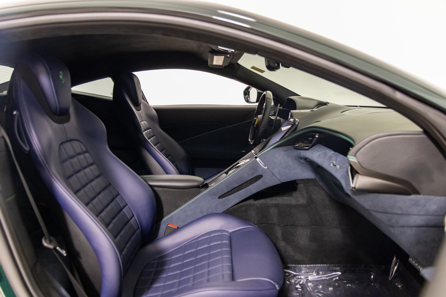 Used 2021 Ferrari Roma RWD image 21