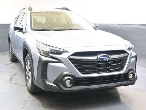 Certified 2024 Subaru Outback Premium AWD/4WD image 8