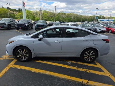 Used 2025 Nissan Versa SV w/ Trunk Package FWD image 6