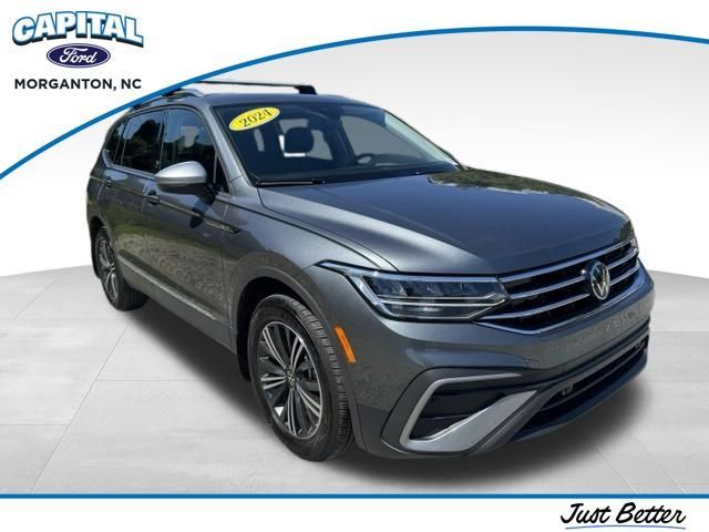 Used 2024 Volkswagen Tiguan Wolfsburg Edition w/ Panoramic Sunroof Package AWD/4WD image 1
