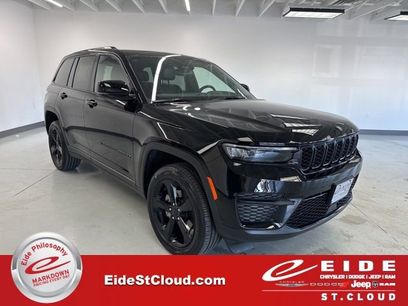 Used 2023 Jeep Grand Cherokee Altitude