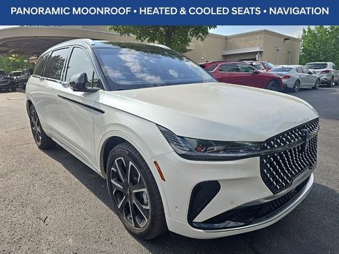 Used 2024 Lincoln Nautilus Reserve w/ Equipment Group 202A AWD/4WD image 1