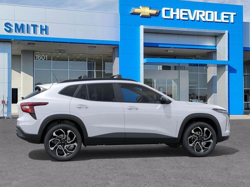 New 2026 Chevrolet Trax RS w/ Sunroof Package image 5