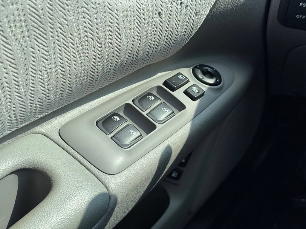 Used 2010 Kia Optima LX FWD image 31