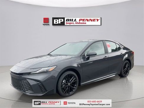 New 2026 Toyota Camry SE image 1