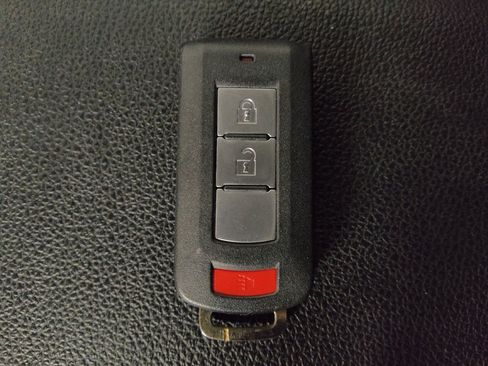 Used 2023 Mitsubishi Outlander Sport Sport S image 32