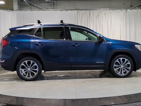 Used 2020 GMC Terrain SLT w/ Preferred Package image 11
