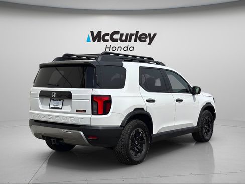 Certified 2026 Honda Passport TrailSport Elite image 3