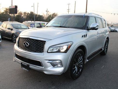 Used 2015 INFINITI QX80 4WD image 3