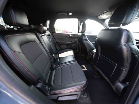Used 2023 Ford Escape ST-Line w/ Tech Pack #1 AWD/4WD image 25