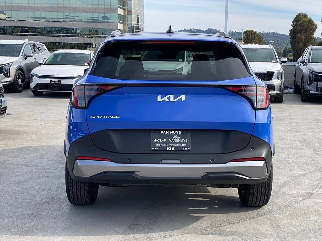 New 2026 Kia Sportage EX w/ EX Panorama Roof Package FWD image 5