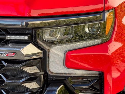 Used 2024 Chevrolet Silverado 1500 ZR2 w/ Technology Package image 51