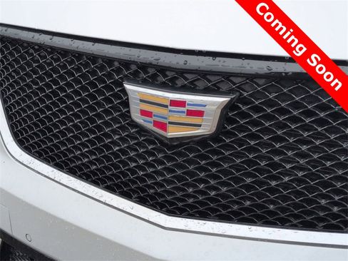 Used 2025 Cadillac XT6 Sport w/ LPO, Floor Liner Package image 11