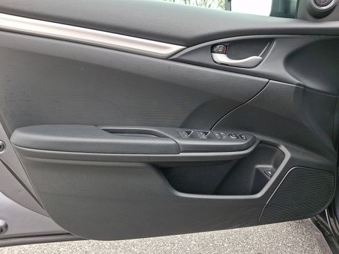 Used 2020 Honda Civic Sport image 12