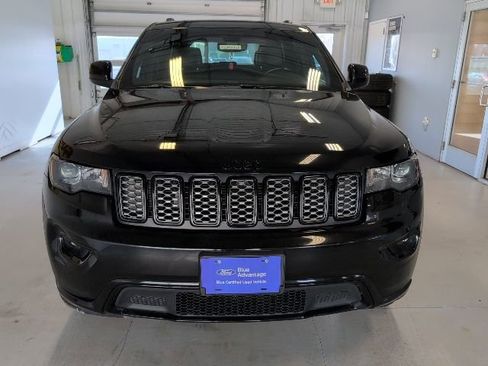 Used 2021 Jeep Grand Cherokee Altitude AWD/4WD image 8