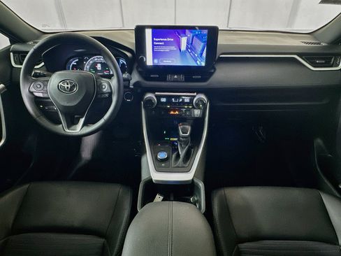 Used 2025 Toyota RAV4 XSE w/ Weather Package AWD/4WD image 27