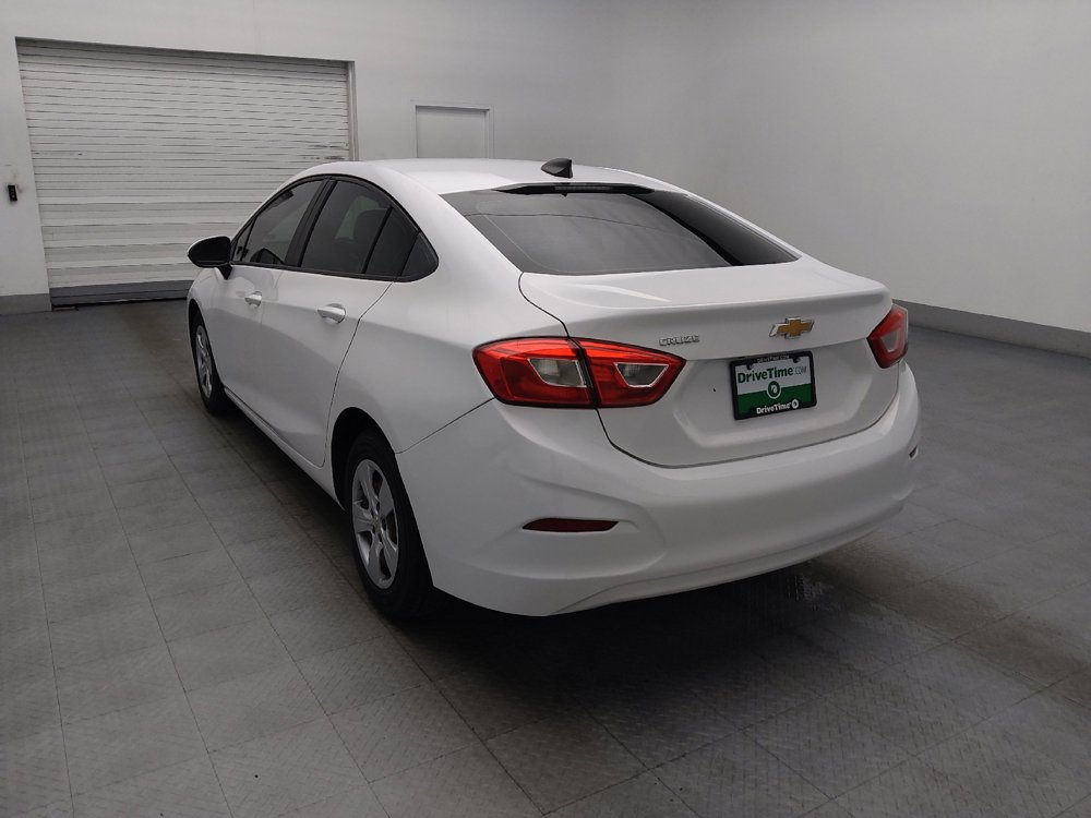 Used 2018 Chevrolet Cruze LS FWD image 5