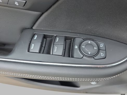 Certified 2023 Buick Envision Essence FWD image 31