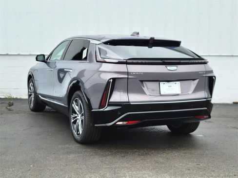 New 2025 Cadillac Lyriq Luxury image 5