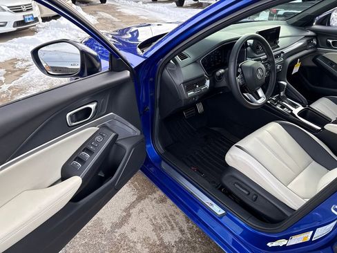 Certified 2025 Acura Integra A-Spec image 11