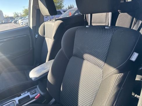 Used 2020 Mitsubishi Outlander ES image 6