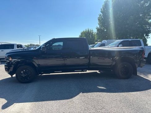 Used 2024 RAM 3500 Limited w/ Night Edition AWD/4WD image 8