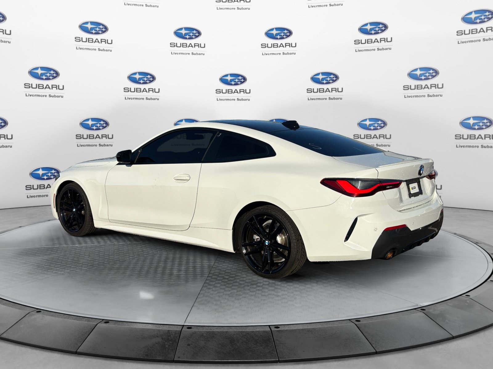 Used 2022 BMW 430i Coupe w/ M Sport Package RWD image 5