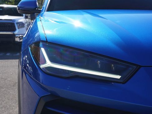 Used 2022 Lamborghini Urus image 17