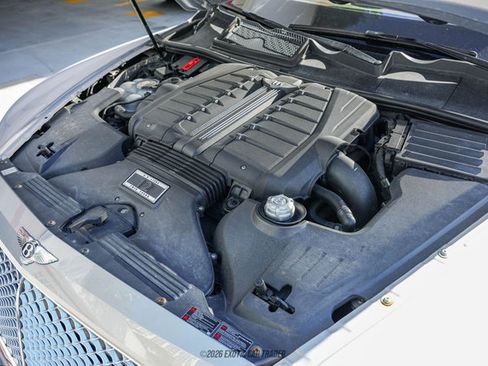 Used 2017 Bentley Bentayga image 17