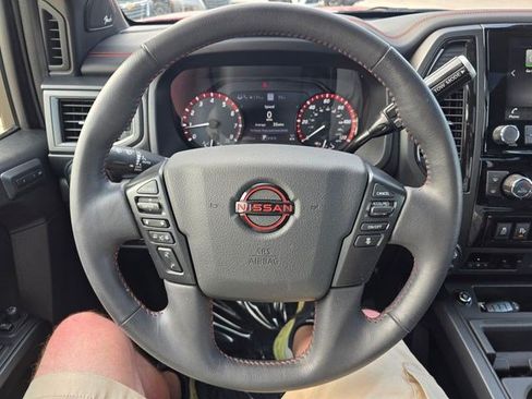 Used 2024 Nissan Titan PRO-4X w/ Pro-4x Convenience Package AWD/4WD image 24